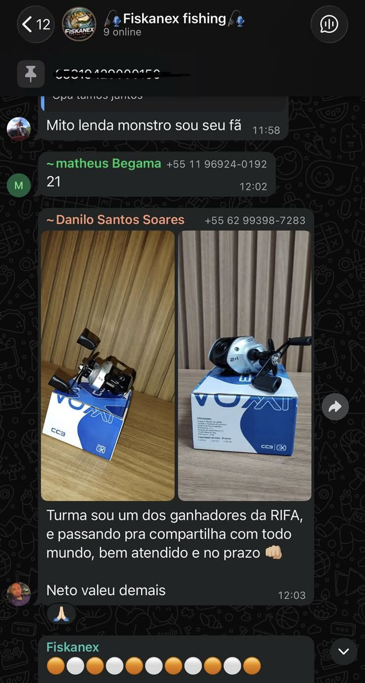 Danilo recebeu a carretilha e mandou foto no grupo.